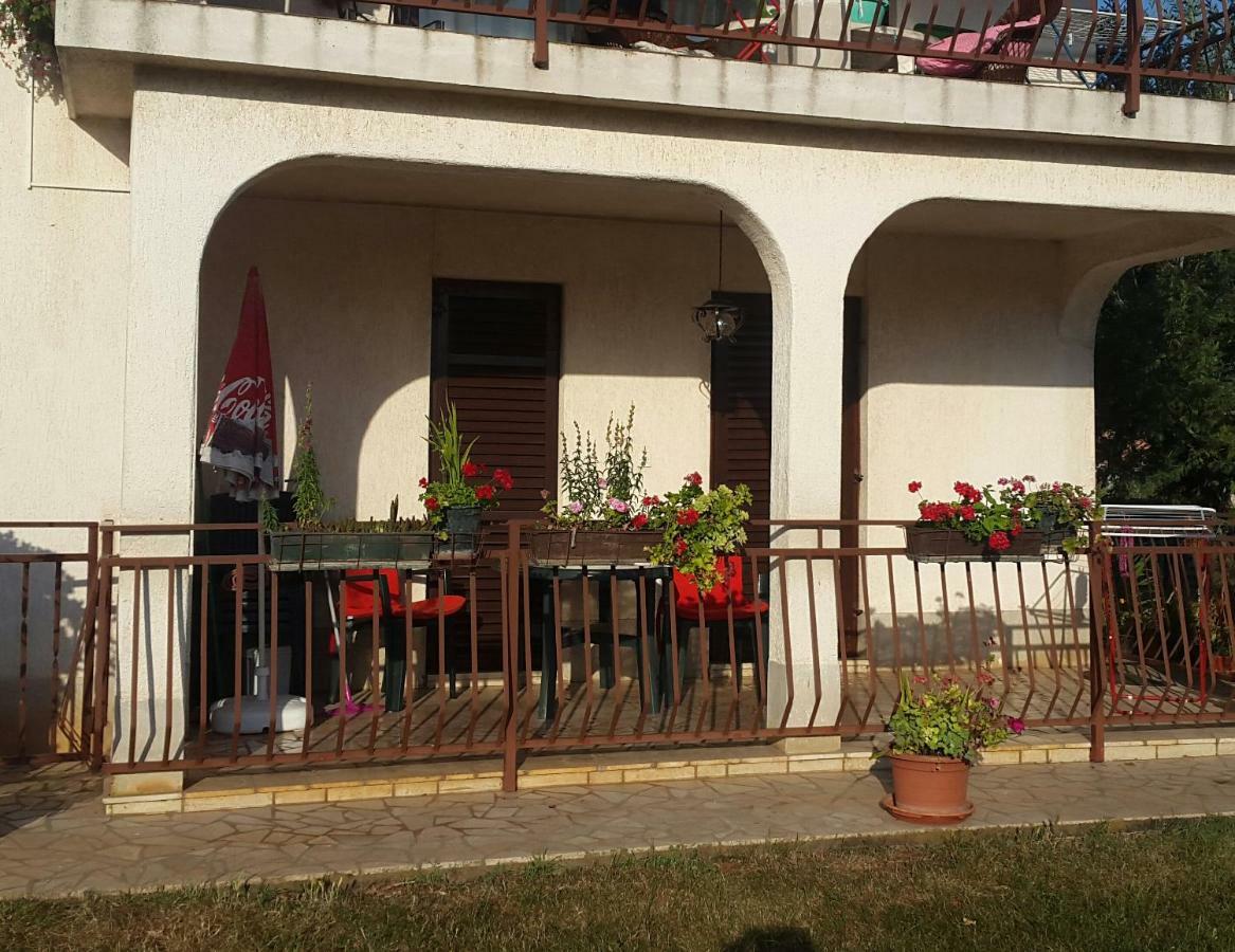 Ljubica Apartment Zbandaj ภายนอก รูปภาพ